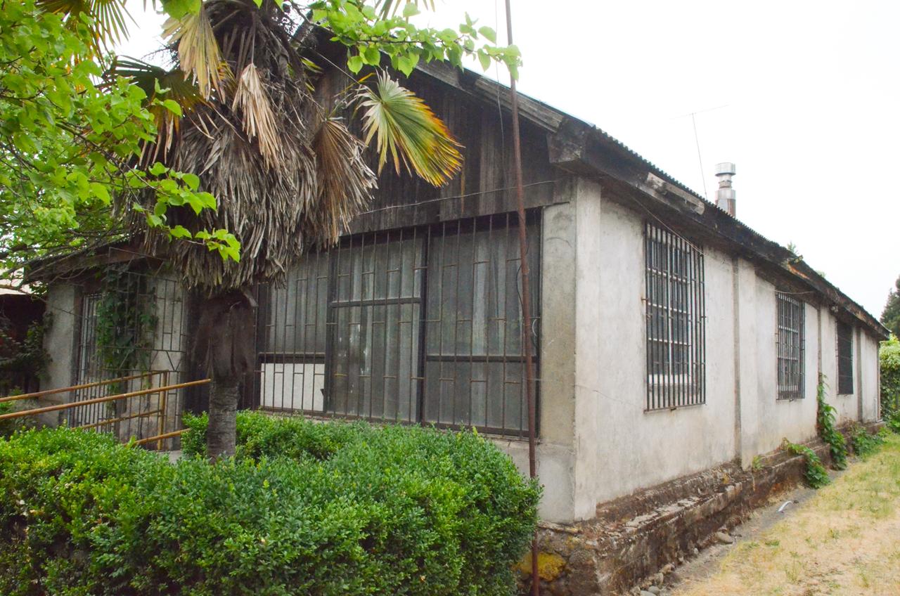 SE VENDE AMPLIA CASA CON GRAN TERRENO EN TENIENTE CRUZ, TENO