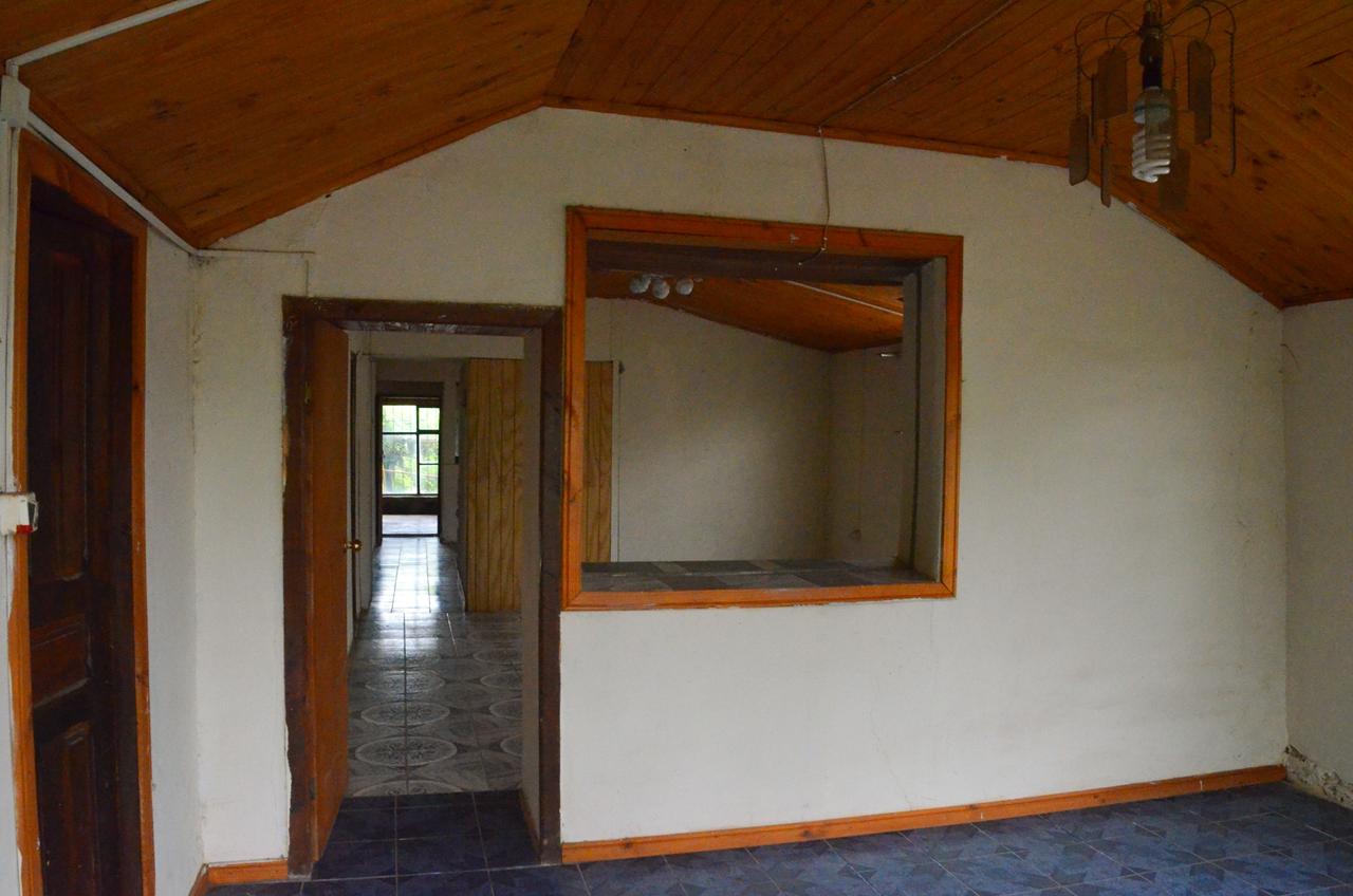 SE VENDE AMPLIA CASA CON GRAN TERRENO EN TENIENTE CRUZ, TENO